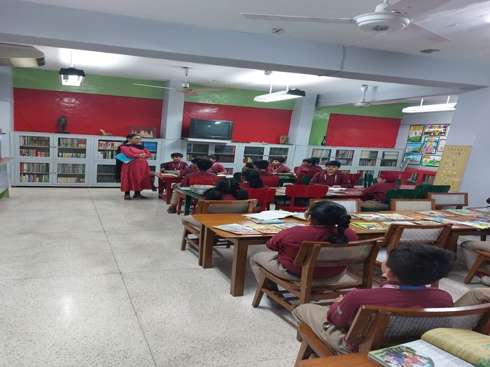 Class 5 visits the Children Book Trust